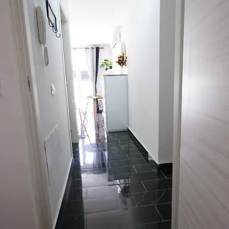 Sofia Apartment *